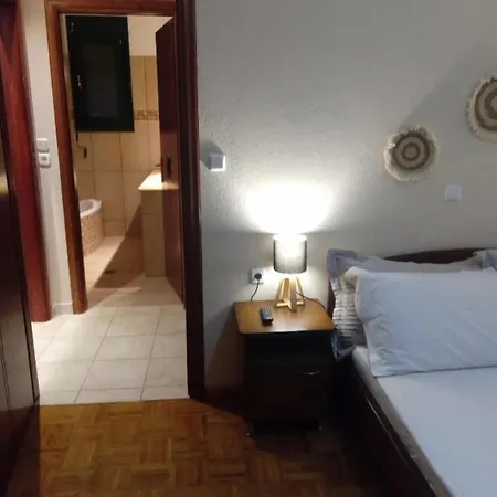 בית כפרי Rodia 4 Guests